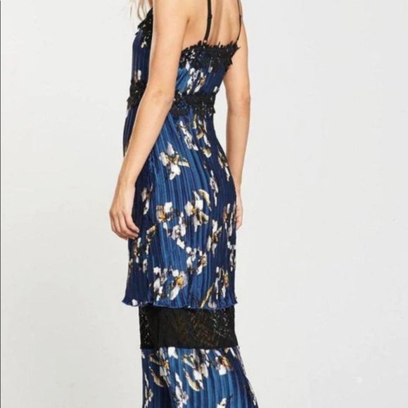 Carmella Pleated Midi Dress - Picture 7 of 7